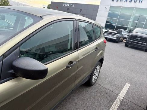 Used 2013 Ford Escape S FWD image 9