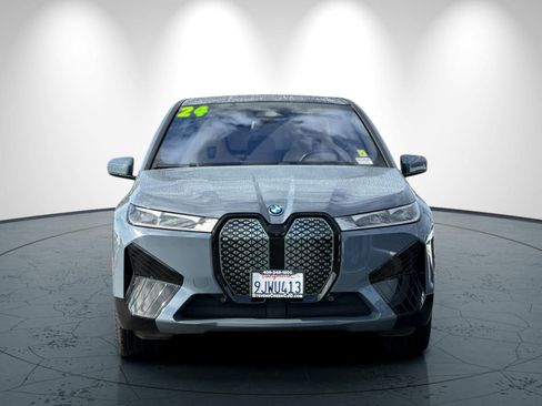Used 2024 BMW iX xDrive50 w/ Sport Package image 9