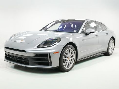 Used 2025 Porsche Panamera 4 E-Hybrid AWD/4WD image 1