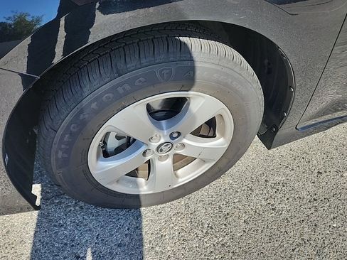 Used 2019 Toyota Sienna LE image 9