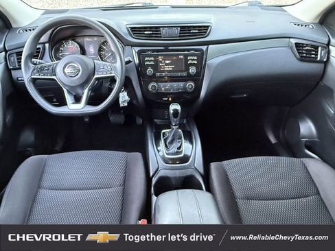 Used 2018 Nissan Rogue Sport S w/ S Appearance Package image 10