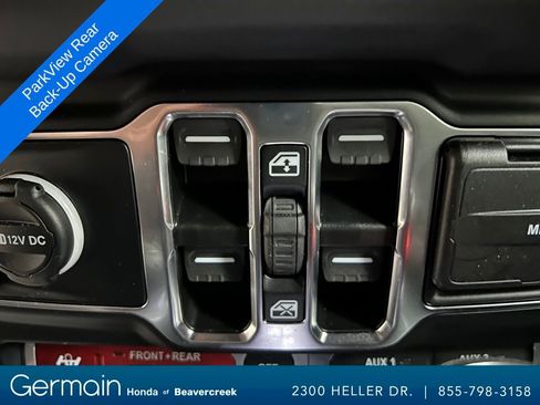 Used 2024 Jeep Wrangler Unlimited Rubicon 4xe w/ Technology Group image 21