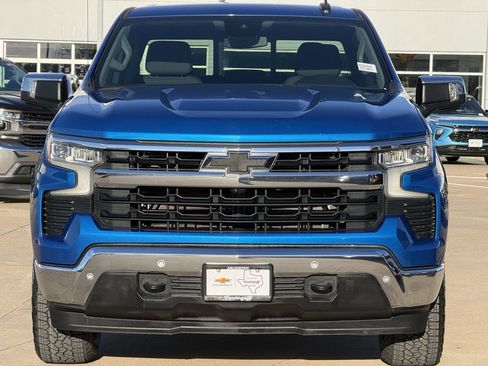 Used 2024 Chevrolet Silverado 1500 LT w/ Z71 Off-Road Package image 7