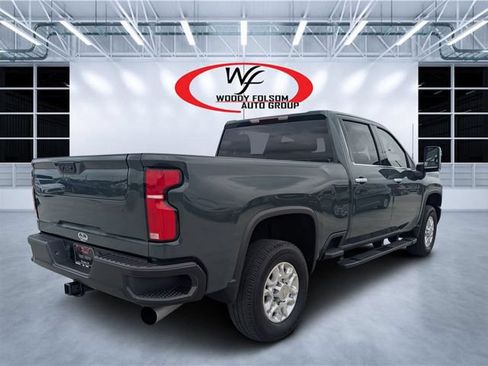 Used 2025 Chevrolet Silverado 2500 LTZ w/ LTZ Convenience Package AWD/4WD image 3