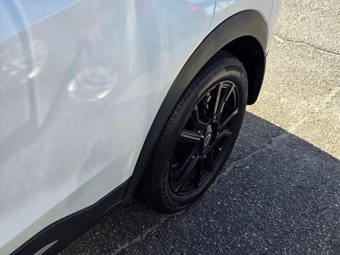 Used 2022 Nissan Kicks SR image 18