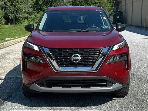 Certified 2023 Nissan Rogue S image 3