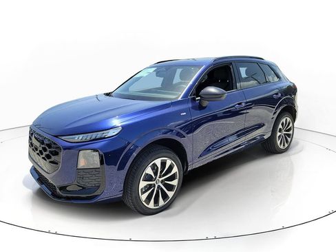 New 2026 Audi Q3 quattro 2.0T AWD/4WD image 2