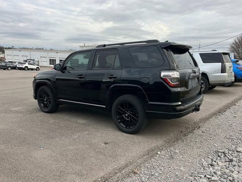 Used 2020 Toyota 4Runner 4WD image 6
