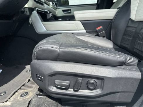Used 2023 Toyota Sequoia Capstone AWD/4WD image 16