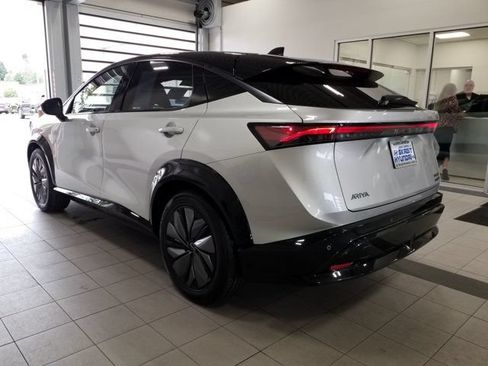 Used 2024 Nissan Ariya AWD image 18