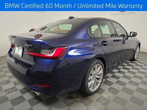 Certified 2023 BMW 330i xDrive Sedan w/ Premium Package AWD/4WD image 4