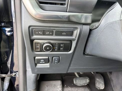 Used 2024 Ford F150 Lariat w/ Bed Utility Package image 16