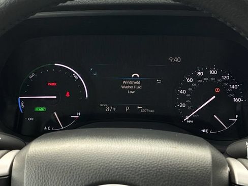 Used 2025 Toyota Sienna XLE FWD image 26