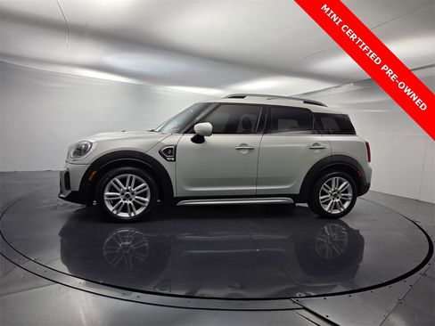 Used 2023 MINI Cooper Countryman S w/ Signature Upholstery Package image 7