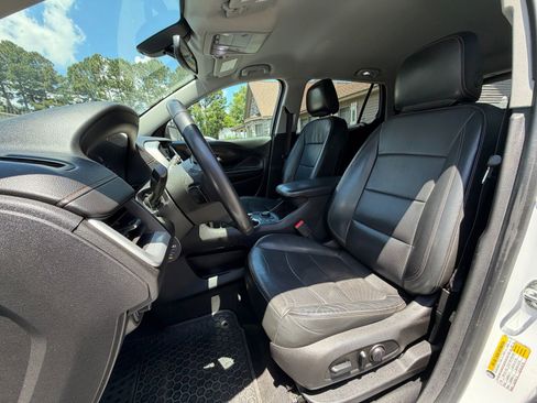 Used 2019 GMC Terrain SLT FWD image 11