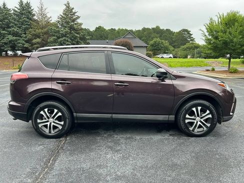 Used 2016 Toyota RAV4 LE FWD image 15