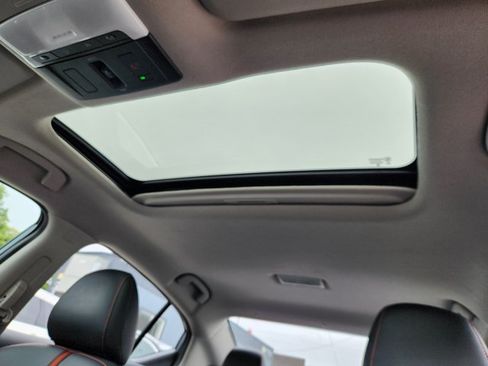 Certified 2025 Nissan Sentra SR w/ SR Premium Package FWD image 15