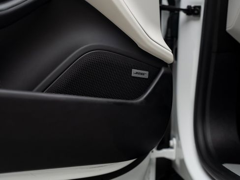 Used 2021 Porsche Taycan Turbo w/ Premium Package image 52