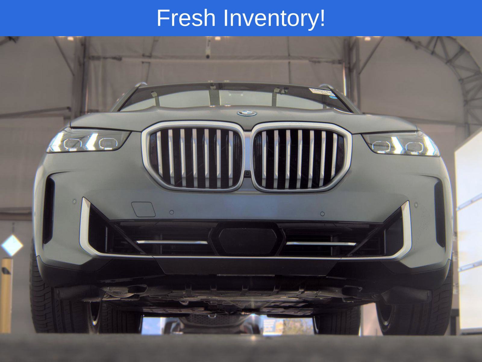 Used 2026 BMW X5 xDrive50e AWD/4WD image 3