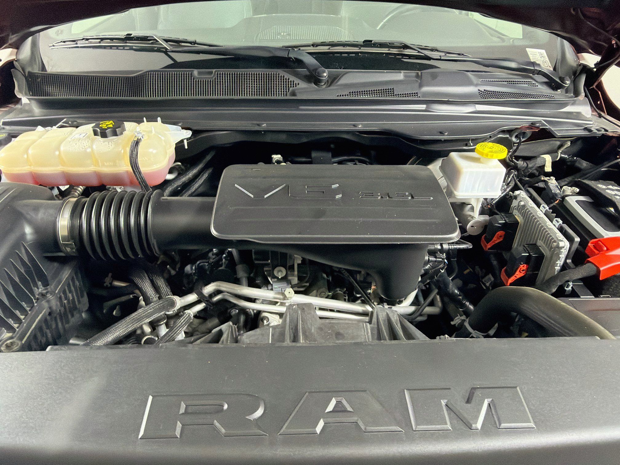 Used 2022 RAM 1500 Big Horn AWD/4WD image 32