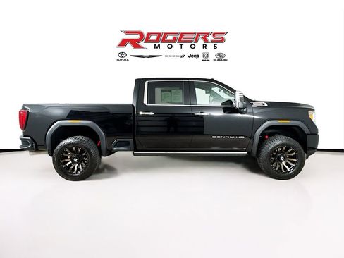 Used 2022 GMC Sierra 3500 Denali w/ Denali Ultimate Package image 8