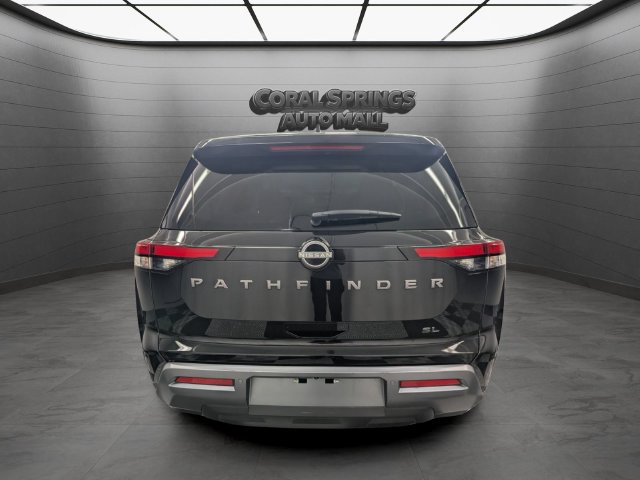 Certified 2026 Nissan Pathfinder SL FWD image 6