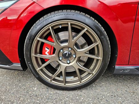 Used 2024 Hyundai Elantra N FWD image 9