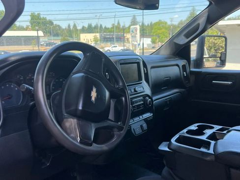 Used 2020 Chevrolet Silverado 2500 W/T AWD/4WD image 14