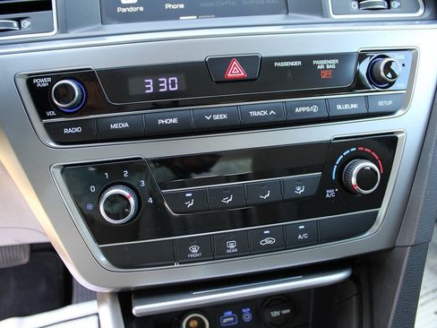 Used 2016 Hyundai Sonata SE FWD image 22
