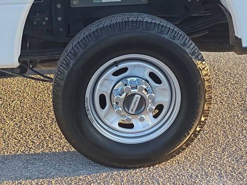 Used 2019 Ford F350 XL w/ Power Equipment Group image 32