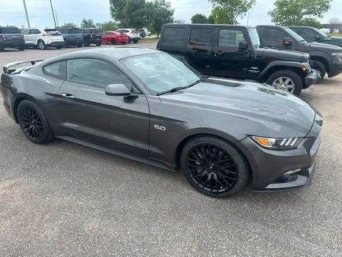 Used 2015 Ford Mustang GT RWD image 1