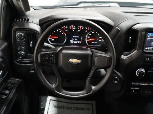 Used 2024 Chevrolet Silverado 2500 Custom w/ Custom Value Package image 9