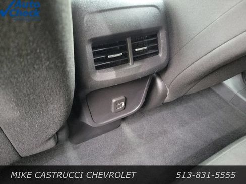Used 2023 Chevrolet Equinox LT FWD image 12