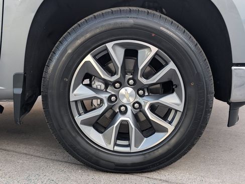 Used 2023 Chevrolet Silverado 1500 LT RWD image 7
