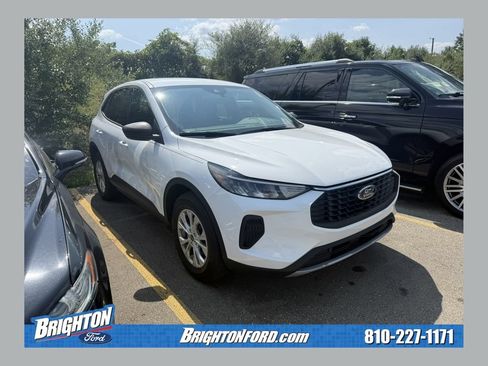 Used 2023 Ford Escape Active AWD/4WD image 1