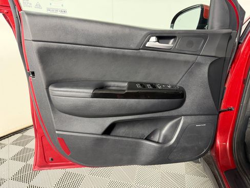 Used 2021 Kia Sportage EX w/ EX Technology Package FWD image 21