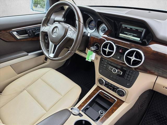 Used 2015 Mercedes-Benz GLK 250 BlueTEC 4MATIC image 10