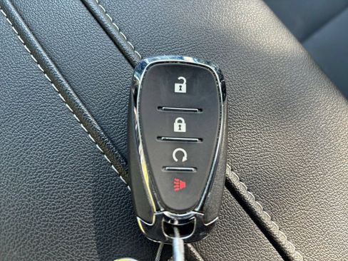 Used 2025 Chevrolet Blazer LT FWD image 15