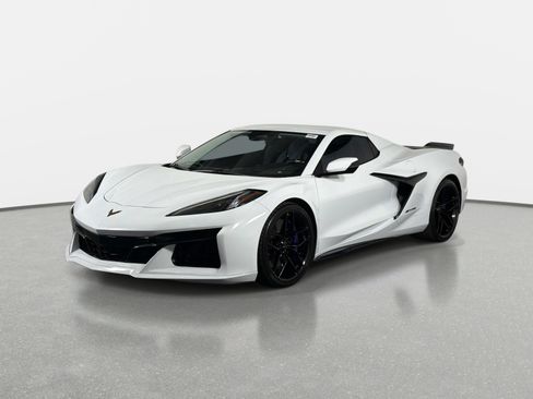 Used 2025 Chevrolet Corvette Z06 RWD image 7
