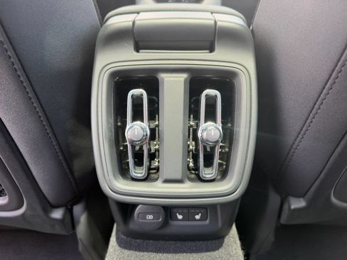 Used 2024 Polestar Polestar 2 AWD/4WD image 27