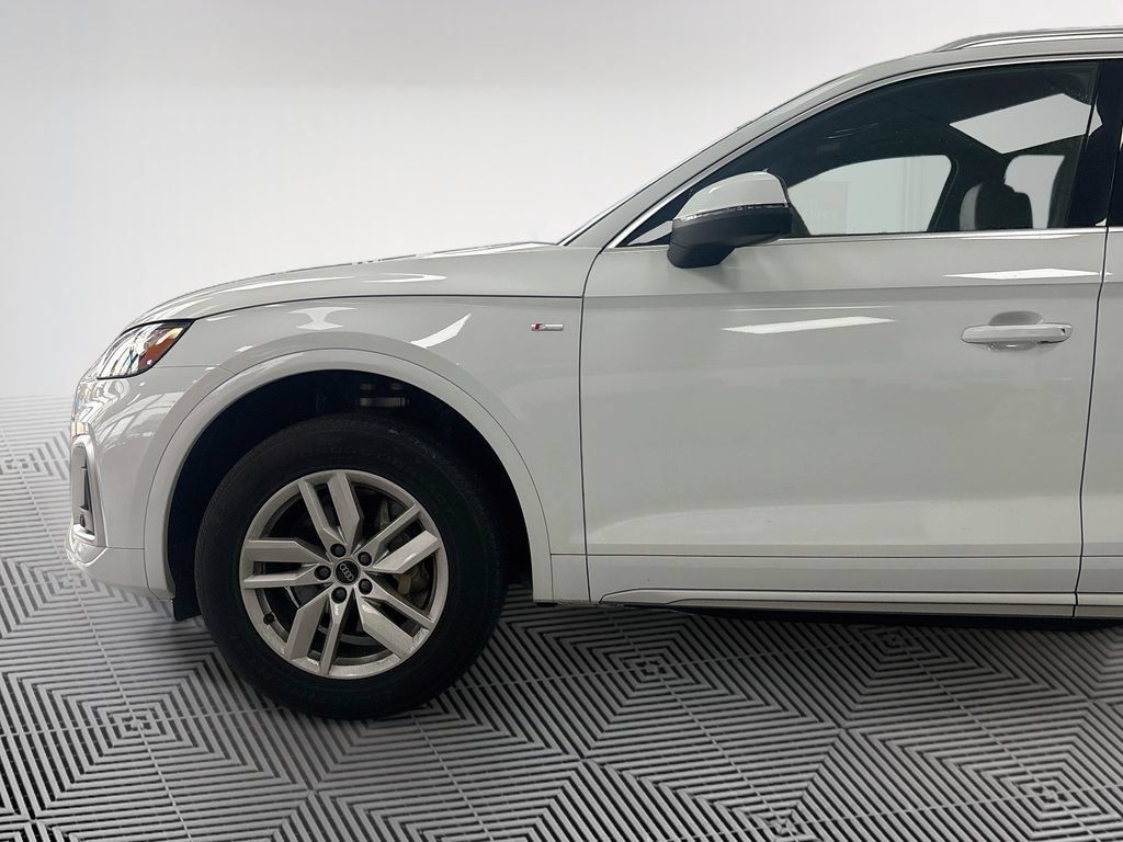 Used 2024 Audi Q5 2.0T Premium w/ Convenience Package AWD/4WD image 5