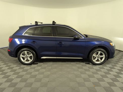 Used 2021 Audi Q5 2.0T Premium w/ Convenience Package image 4