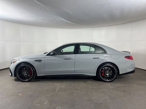 Used 2025 Mercedes-Benz E 53 AMG e 4MATIC Sedan image 4