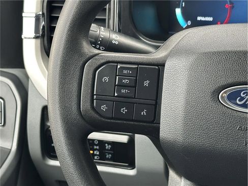 Used 2023 Ford F250 XLT w/ Black Appearance Package AWD/4WD image 21