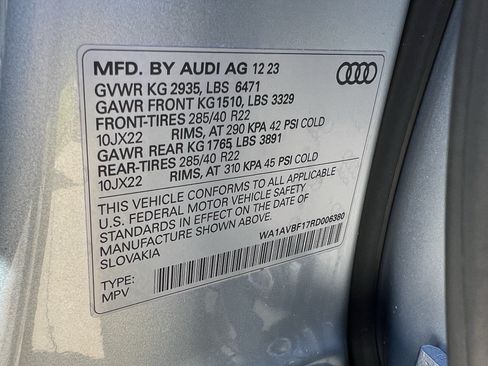 Used 2024 Audi Q8 Premium AWD/4WD image 37