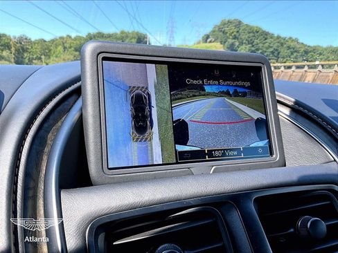 Used 2021 Aston Martin DB11 Volante RWD image 18