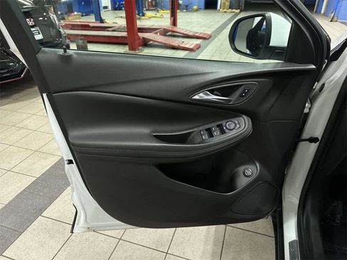 Used 2023 Buick Encore GX Select image 28