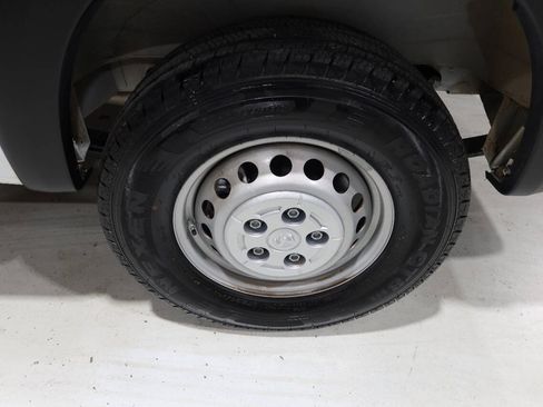 Used 2024 RAM ProMaster 2500 w/ Safety Group FWD image 30