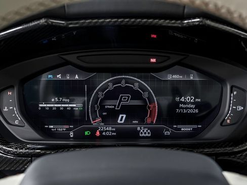 Used 2024 Lamborghini Urus S AWD/4WD image 16