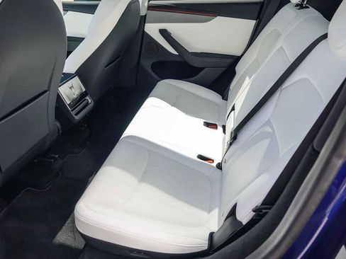 Used 2026 Tesla Model Y 2WD image 16